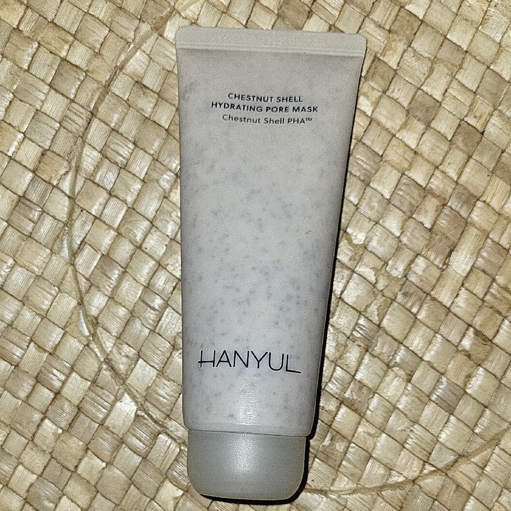 Chestnut Shell Hydrating Pore Mask - Gray